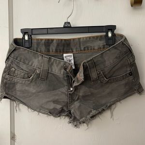 True religion, low rise, camo shorts, size 27 worn twice